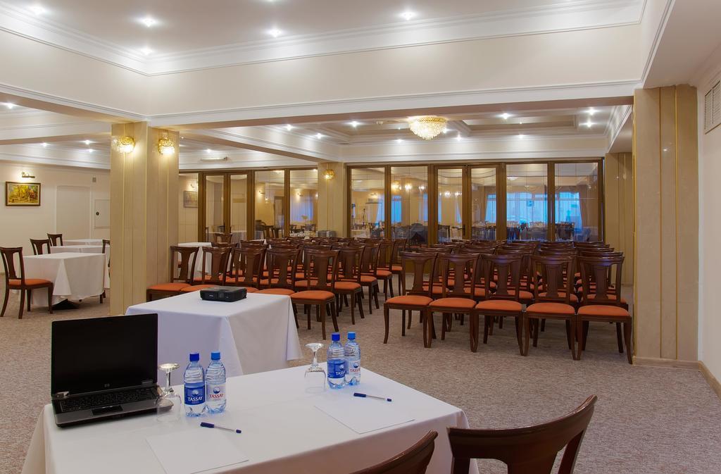 Astana International Hotel Almaty Eksteriør bilde
